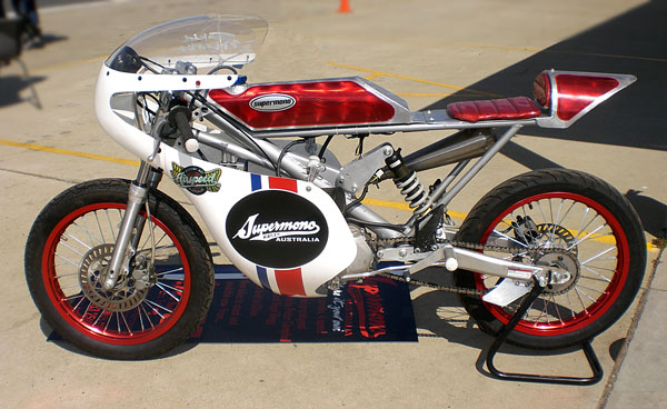 Supermono